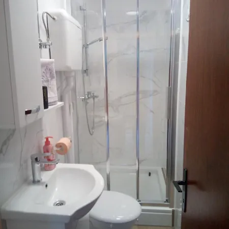 Lejlighed Smjestaj Rab, Brna ,soba Sa Kuhinjom